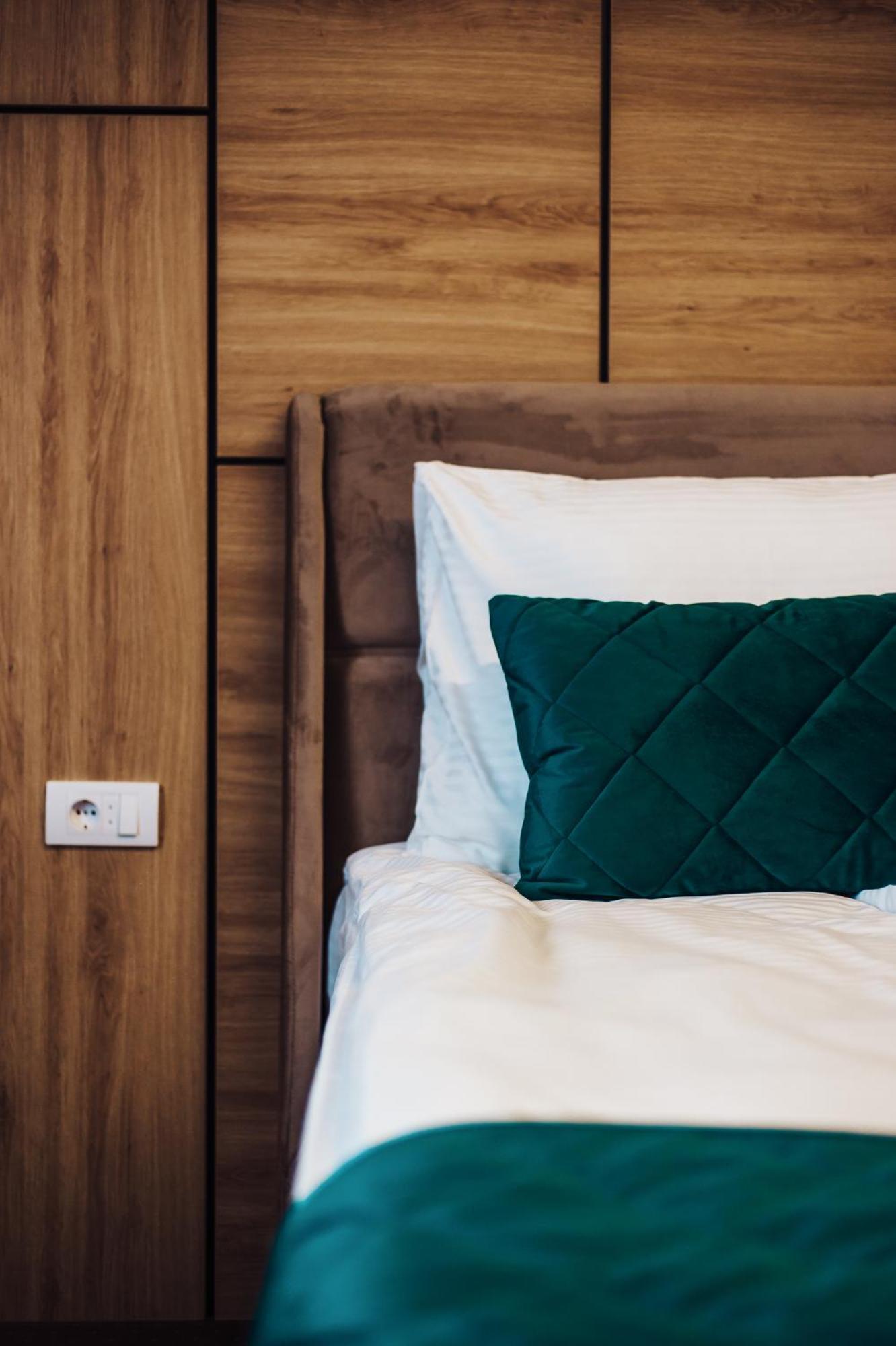 Hotel Brcko Gas Sarajevo Lukavica Exteriör bild