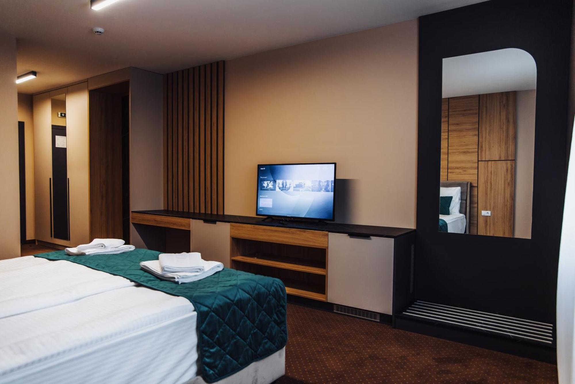 Hotel Brcko Gas Sarajevo Lukavica Exteriör bild