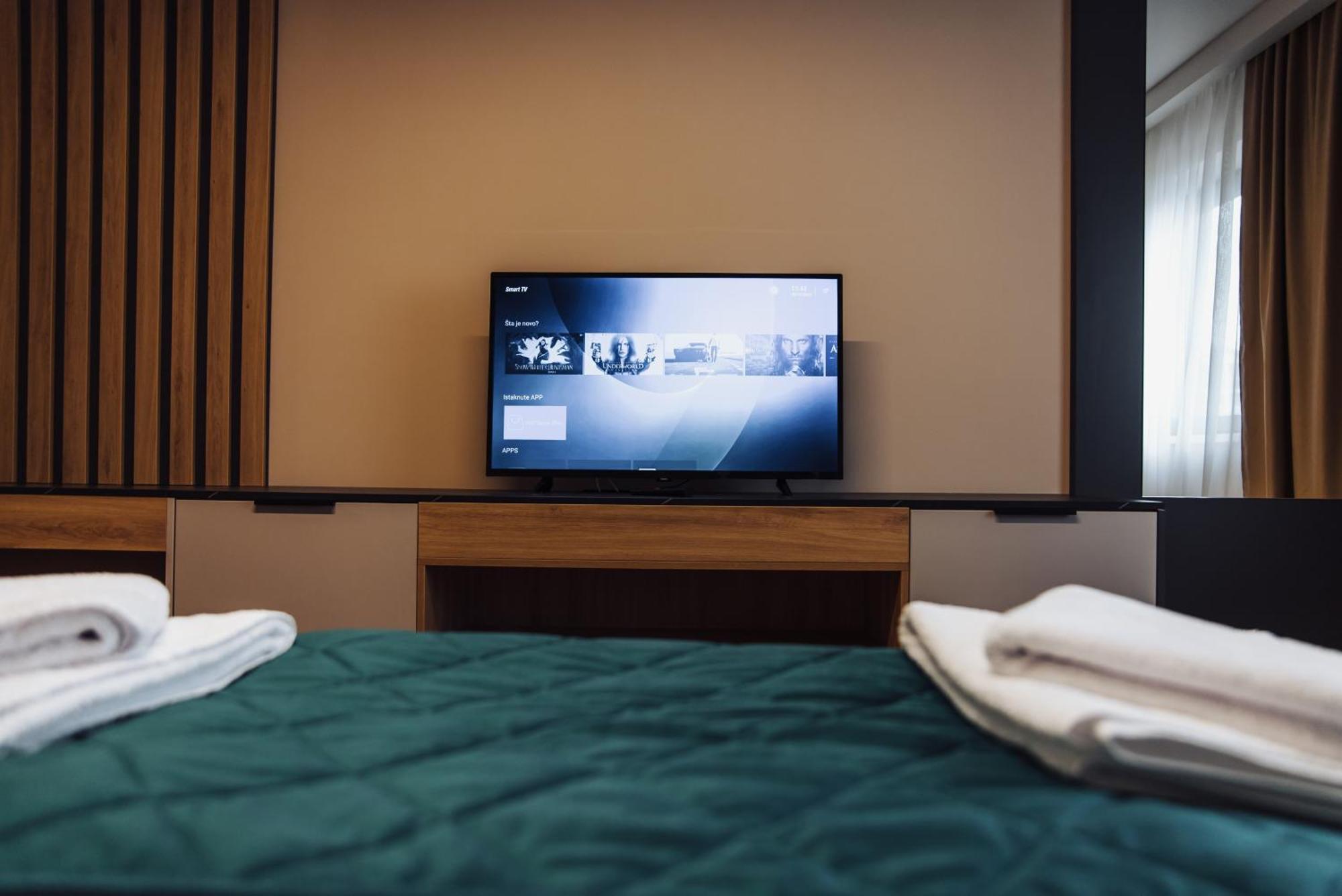 Hotel Brcko Gas Sarajevo Lukavica Exteriör bild